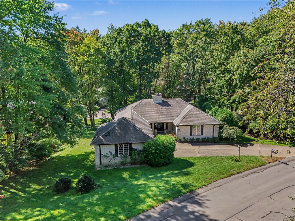 Exterior of 12 Market Court, PA 15015