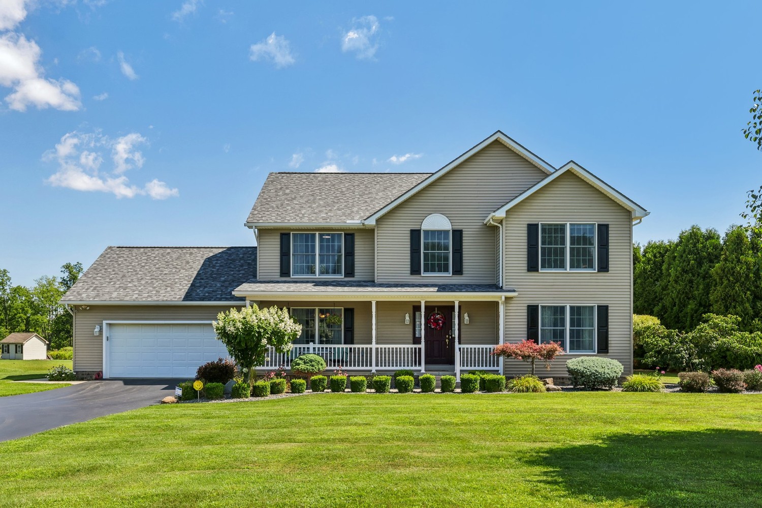 Exterior of 2417 Muzzy Dr., New Castle, PA 16101