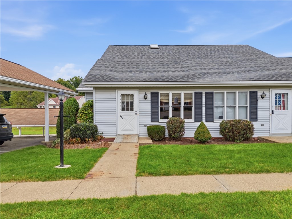 Exterior of 306 Evergreen Ct, Saxonburg, PA 16056