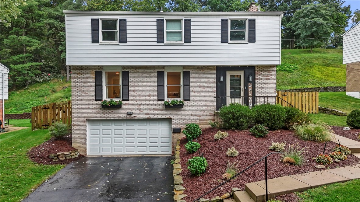 Exterior of 1266 Delfield Dr, Bethel Park, PA 15102