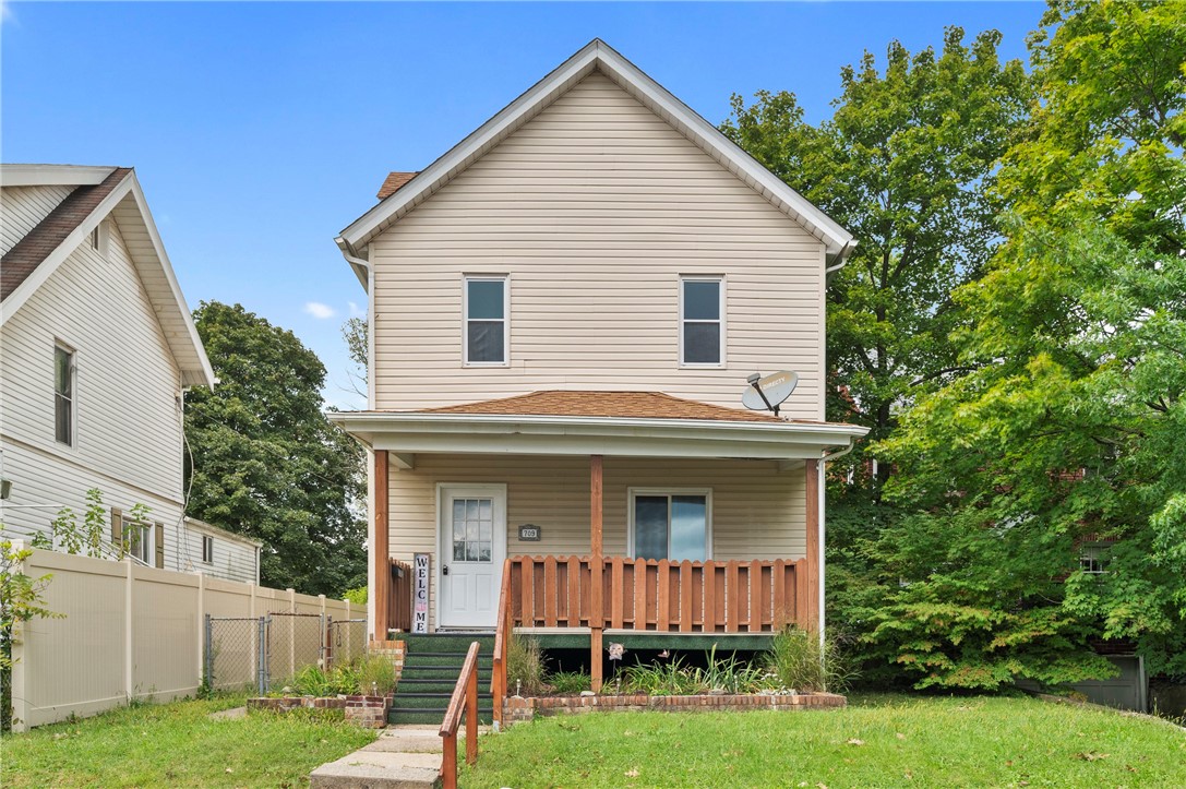 Exterior of 709 Short St, Irwin, PA 15642