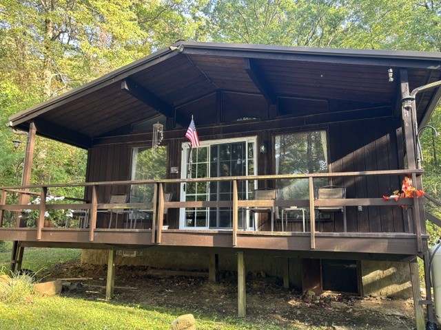 Exterior of 847 Rock Pool Road, Acme, PA 15610