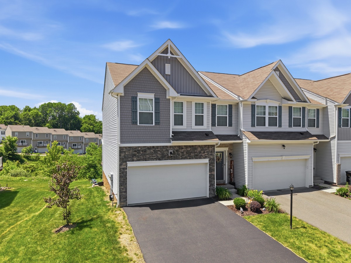 Exterior of 2301 Canterbury Drive, Imperial, PA 15126
