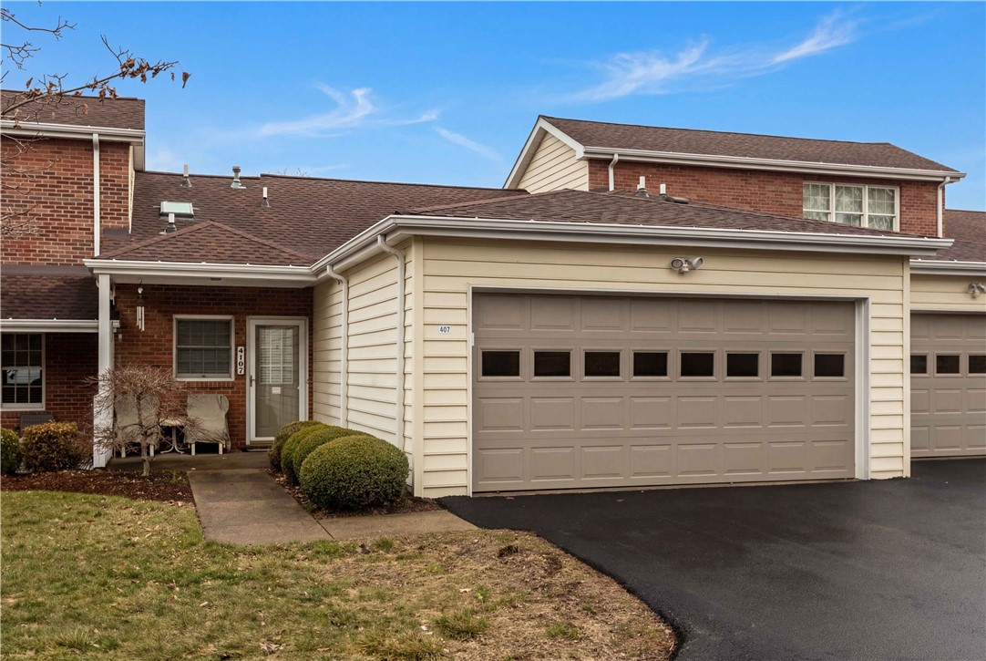 Exterior of 107 Boxwood Ct, Canonsburg, PA 15317