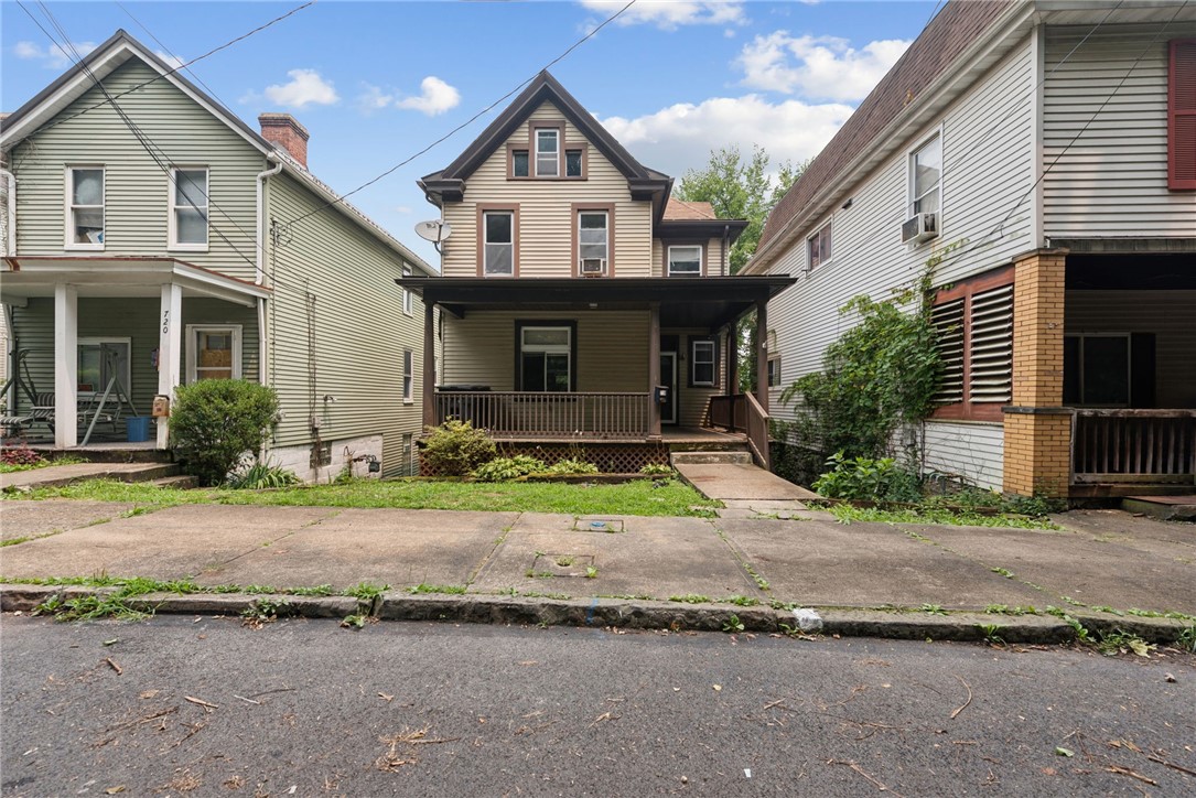 Exterior of 718 LOOKOUT AVE, Charleroi, PA 15022
