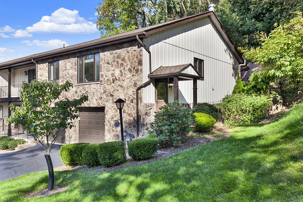 Exterior of 101 Forest Ridge Dr, Pittsburgh, PA 15221