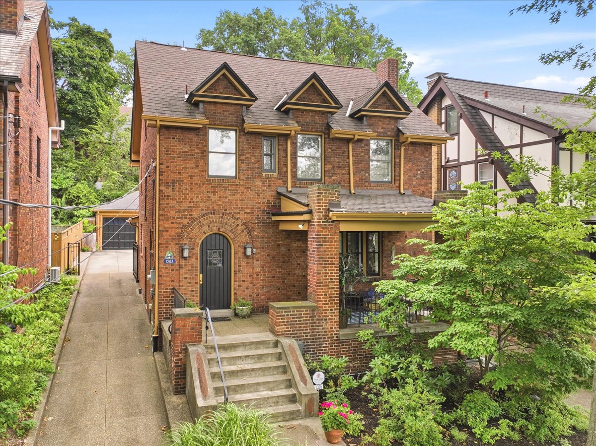 Exterior of 1305 Malvern, Pittsburgh, PA 15217