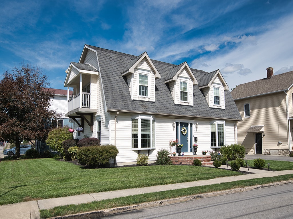 Exterior of 401 Center STREET, Zelienople, PA 16063