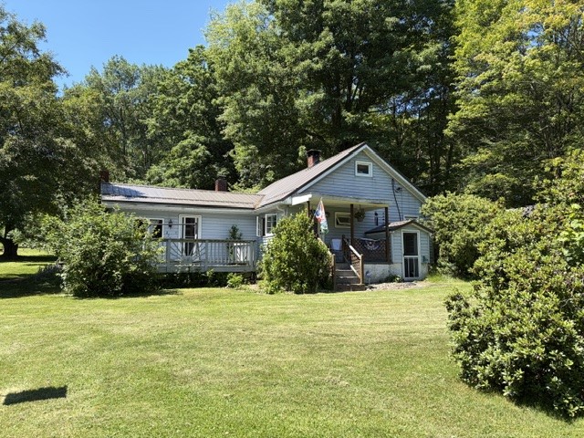 Exterior of 250 Fredericks Rd, Strongstown, PA 15957