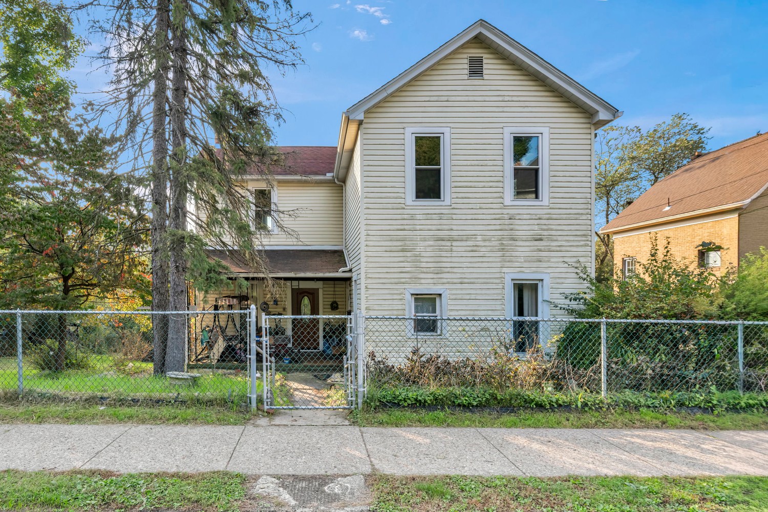 Exterior of 97 Fountain Street, Crafton, PA 15205