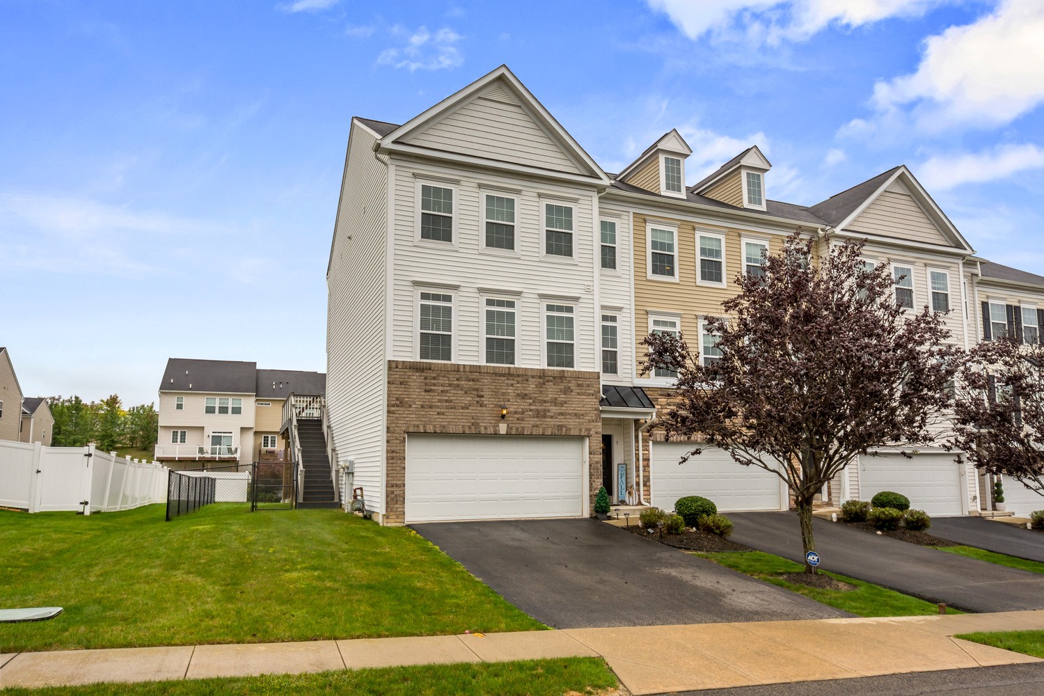 Exterior of 7 Roosevelt DRIVE, Mc Kees Rocks, PA 15136