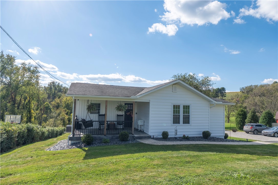 Exterior of 51 Florence Dr, Charleroi, PA 15022
