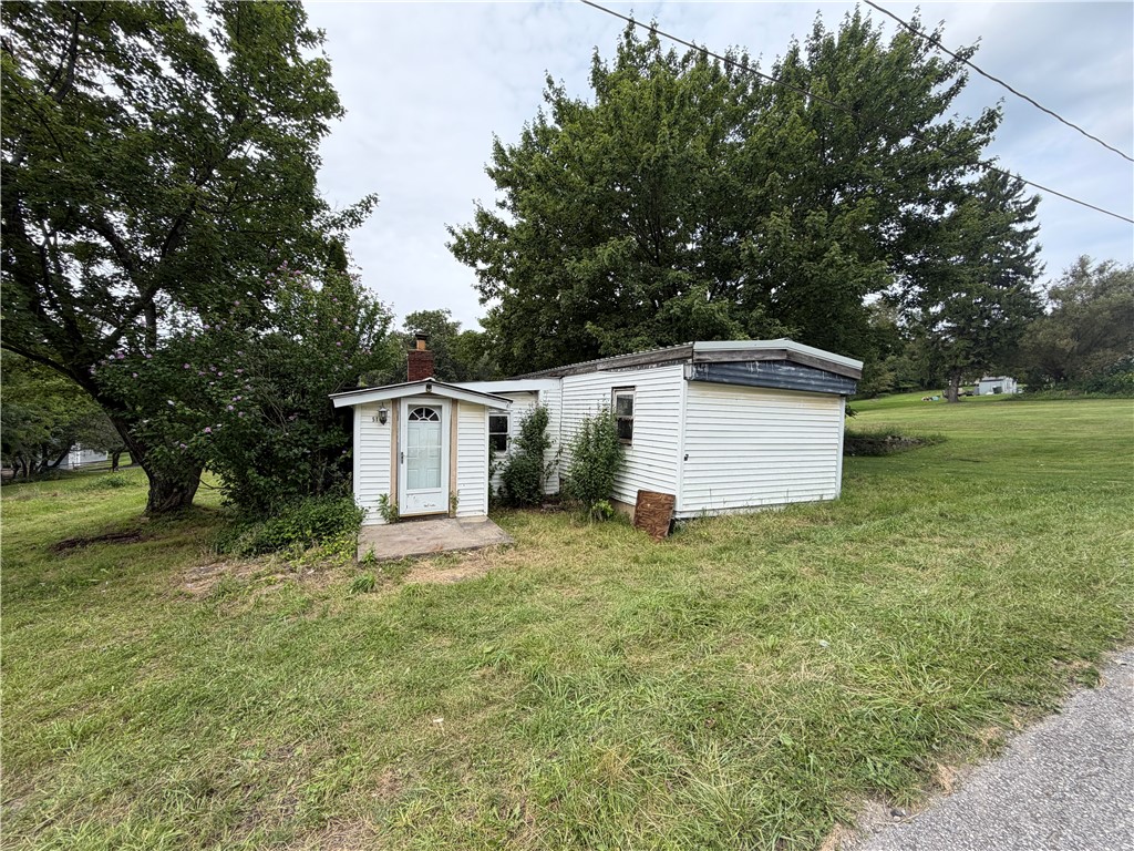 Exterior of 51 Kanouff Street, Homer City, PA 15748