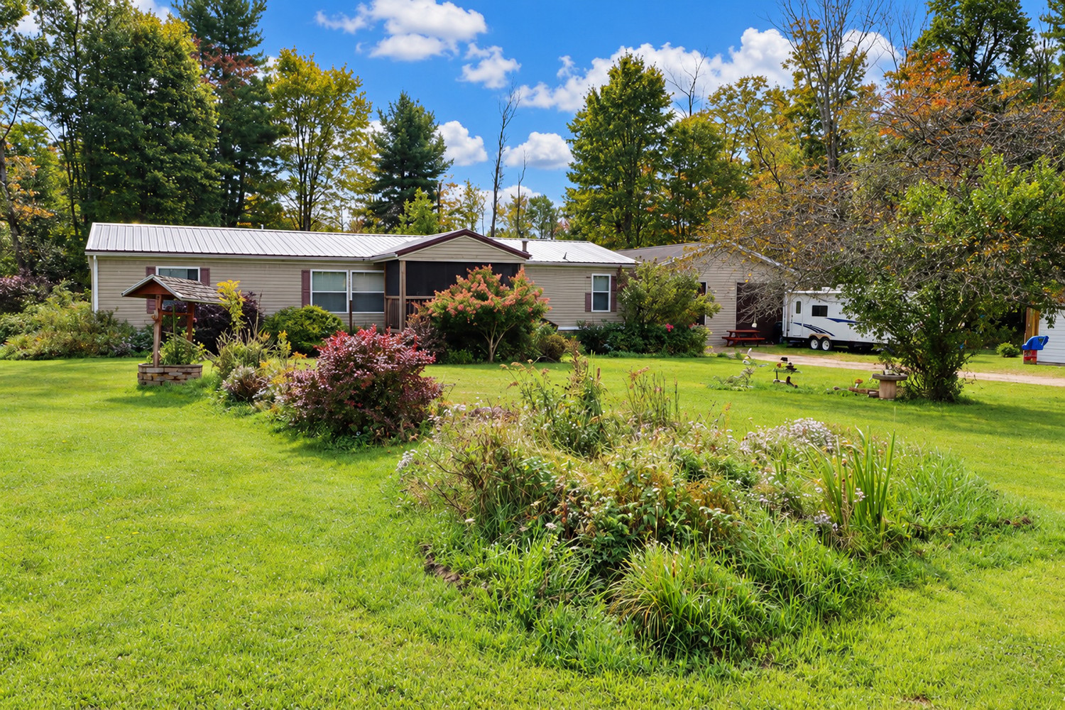 Exterior of 36719 Lake ROAD, Union City, PA 16438