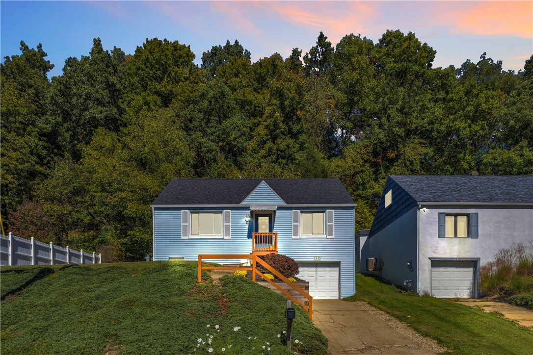 Exterior of 136 N Hazen Ave., Ellwood City, PA 16117