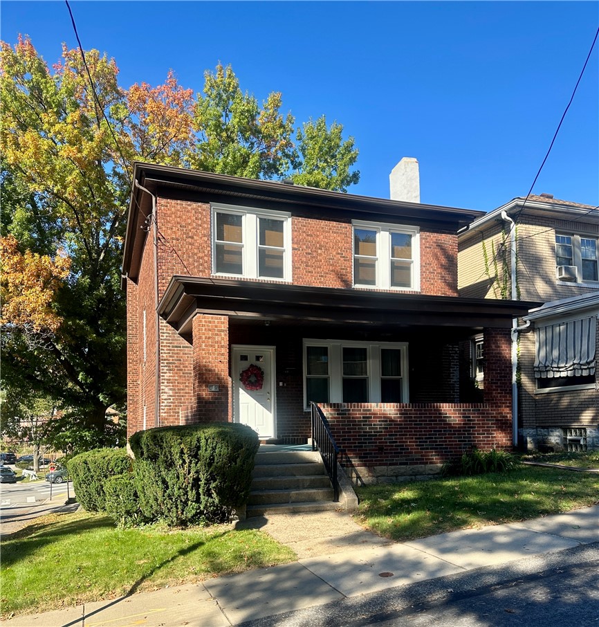 Exterior of 801 Deely St, Pittsburgh, PA 15217