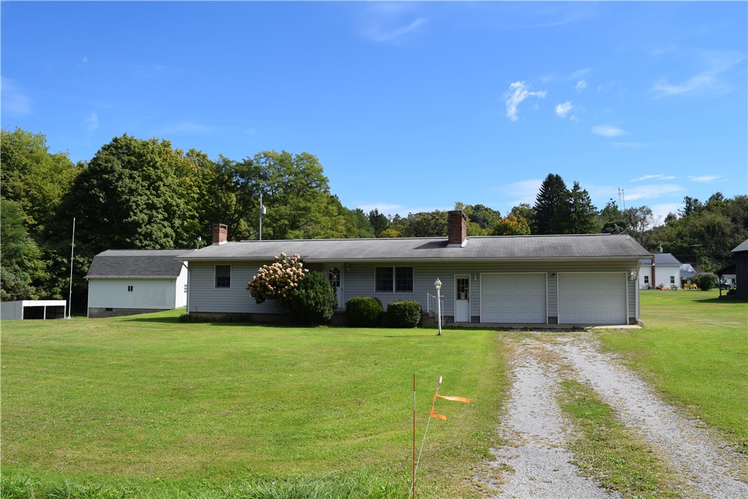 Exterior of 407 Kennard Atlantic Rd, Greenville, PA 16125