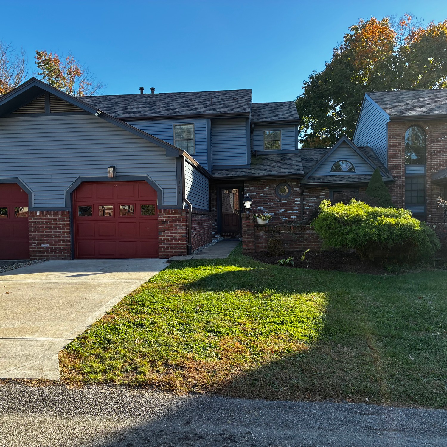 Exterior of 1121 Valleyview DRIVE, Lawrence, PA 15055
