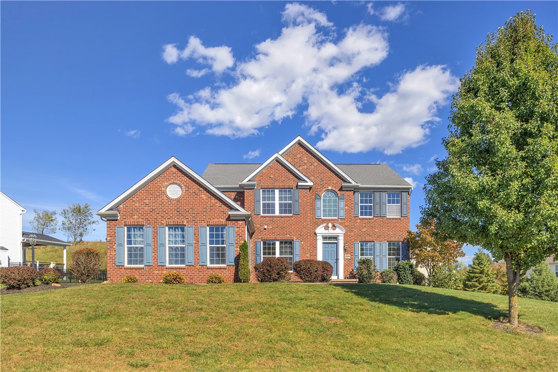 Exterior of 2084 Majestic Dr, Canonsburg, PA 15317
