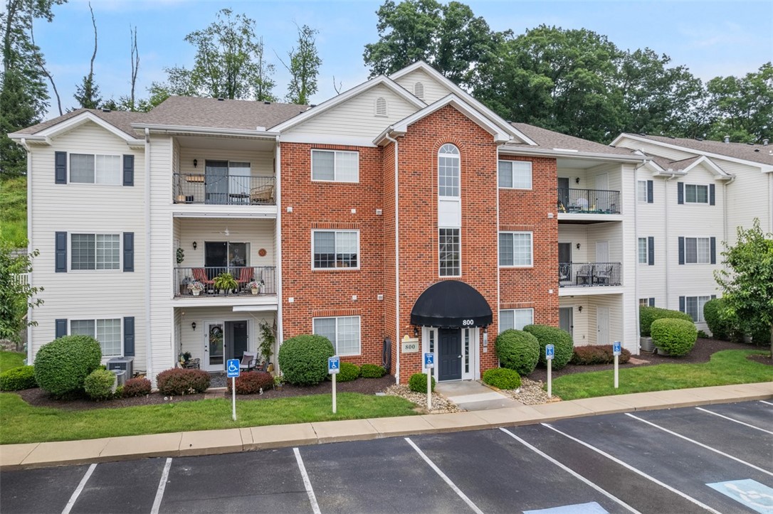 Exterior of 800 HIDDEN RIDGE COURT 203, South Park, PA 15129