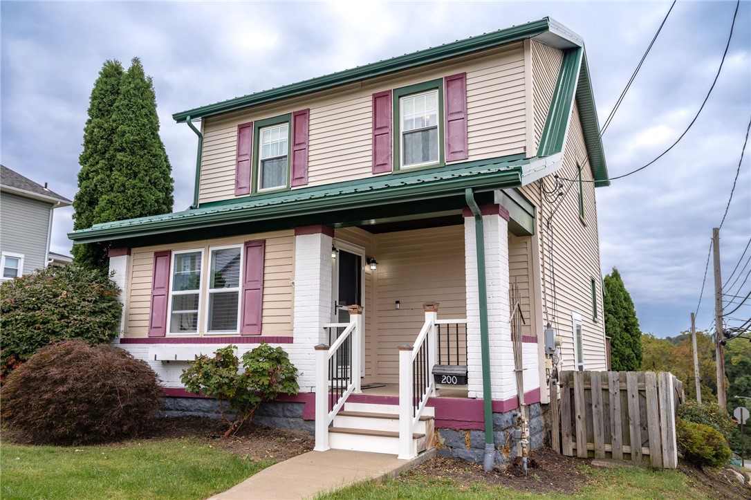 Exterior of 200 Grove Ave, Pittsburgh, PA 15229
