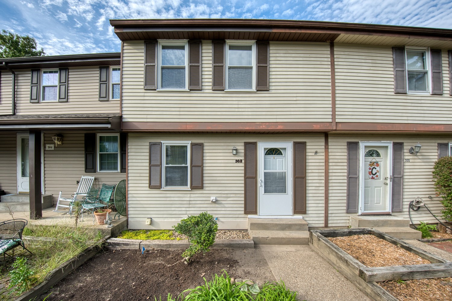 Exterior of 302 Parkwood Drive, Cranberry Twp, PA 16066