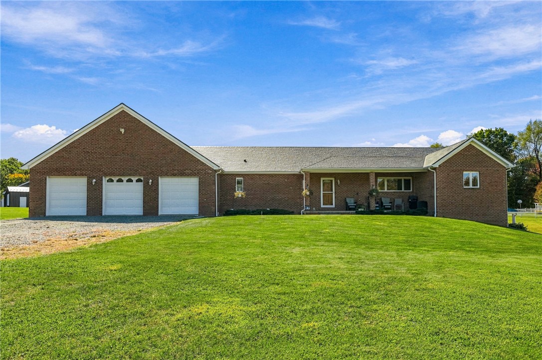 Exterior of 106 Rushford Ln, Butler, PA 16002