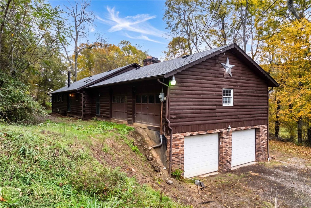 Exterior of 299 Fishpot Rd, Fredericktown, PA 15333