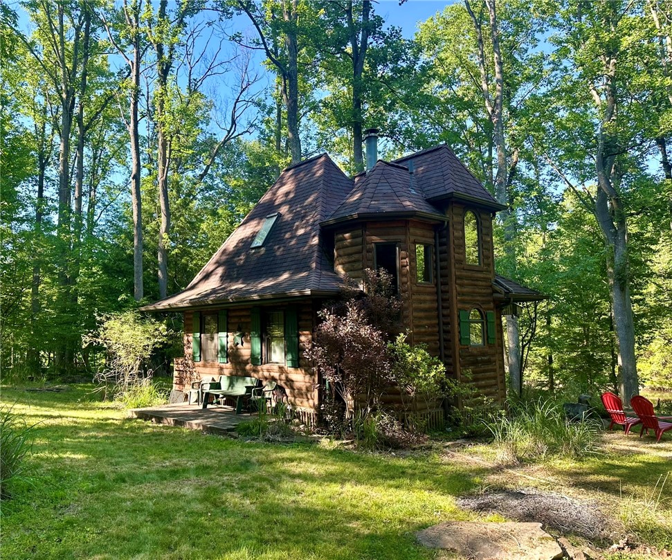 Exterior of 34 Laurel Loop Ln, Spring Church, PA 15686