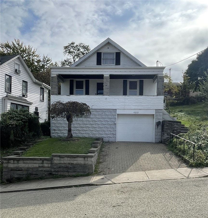 Exterior of 1009 4th St, East McKeesport, PA 15035