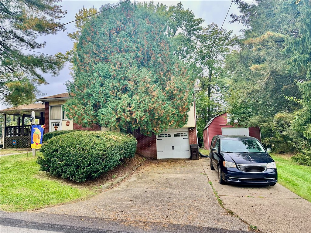 Exterior of 100 Surrey Drive, Delmont, PA 15626