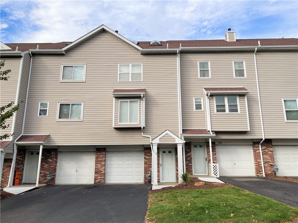 Exterior of 118 OLD VILLAGE LANE, Bethel Park, PA 15102
