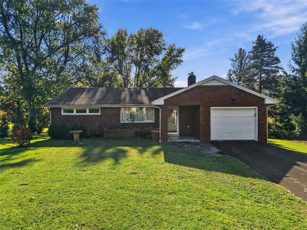 Exterior of 115 Greenwood, Butler, PA 16001