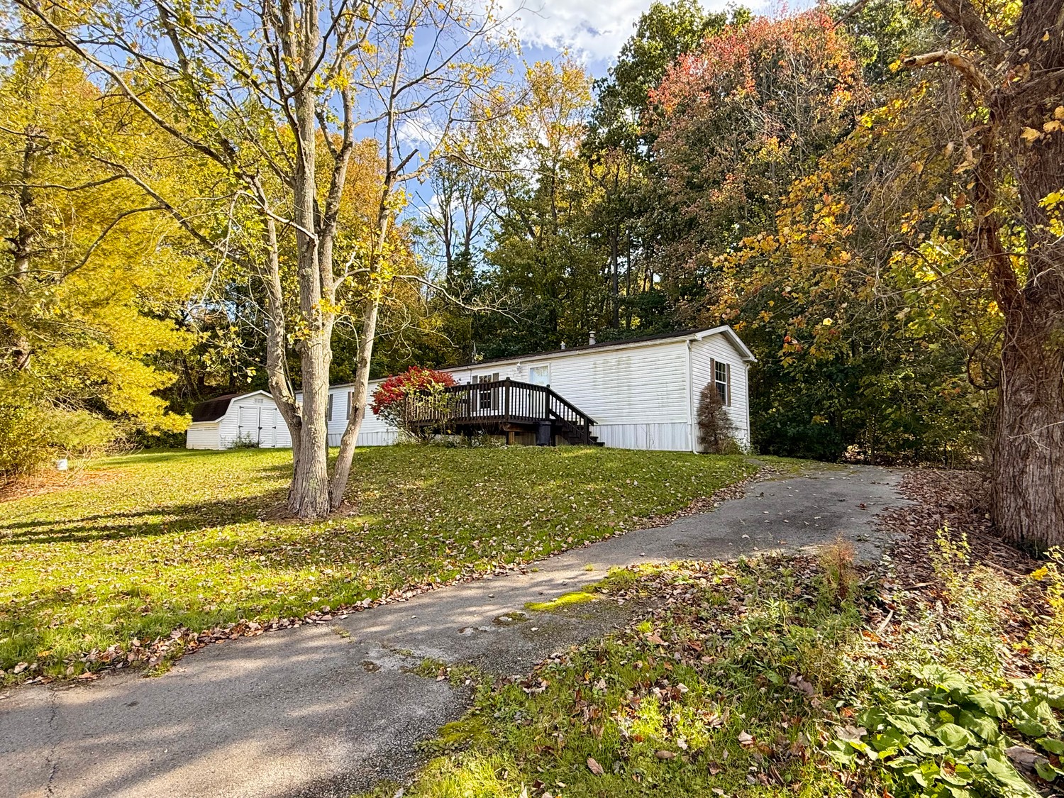 Exterior of 34 Oakview DRIVE, Beaver Falls, PA 15010