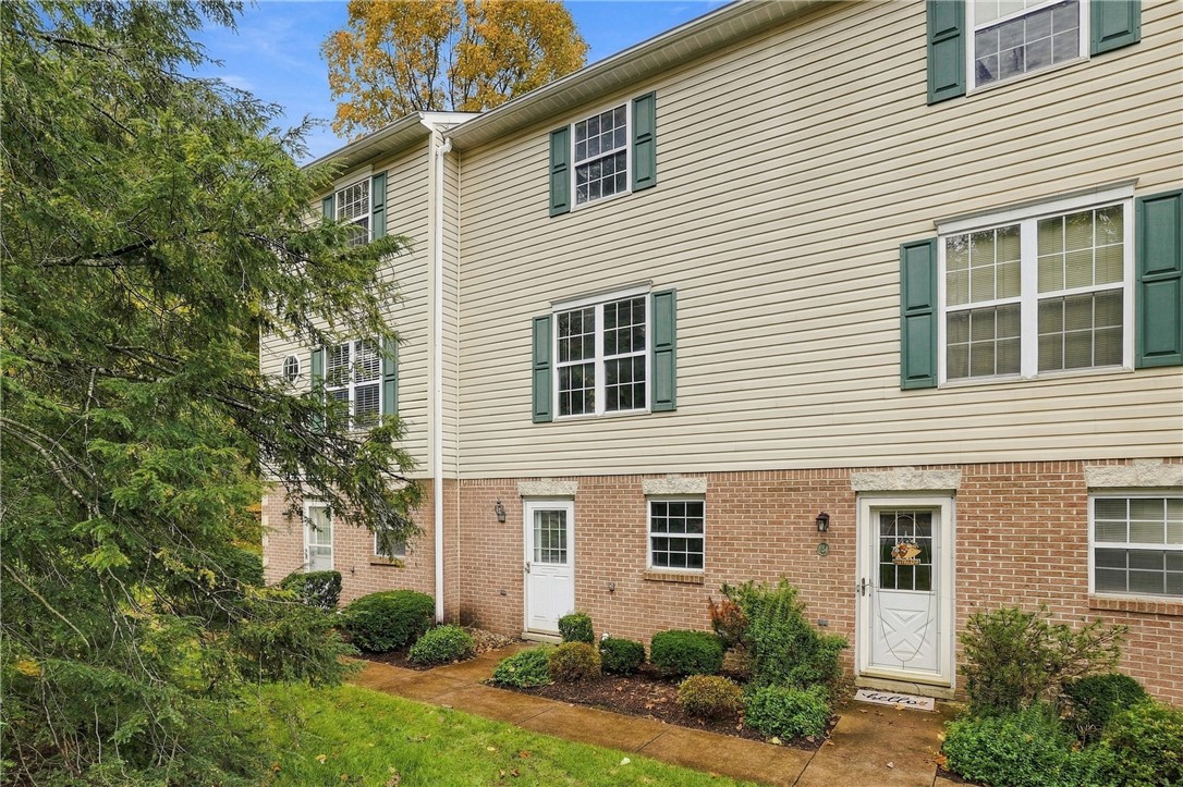 Exterior of 836 Mount Pleasant Rd, Greensburg, PA 15601