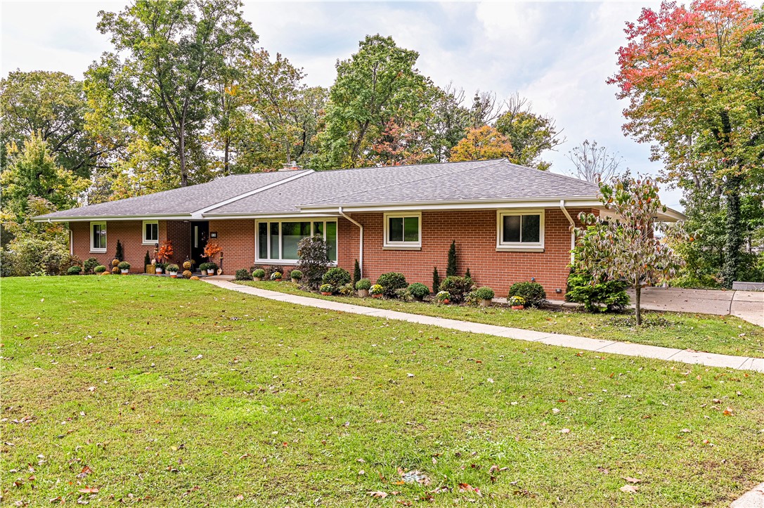 Exterior of 219 Maple Dr, Greensburg, PA 15601