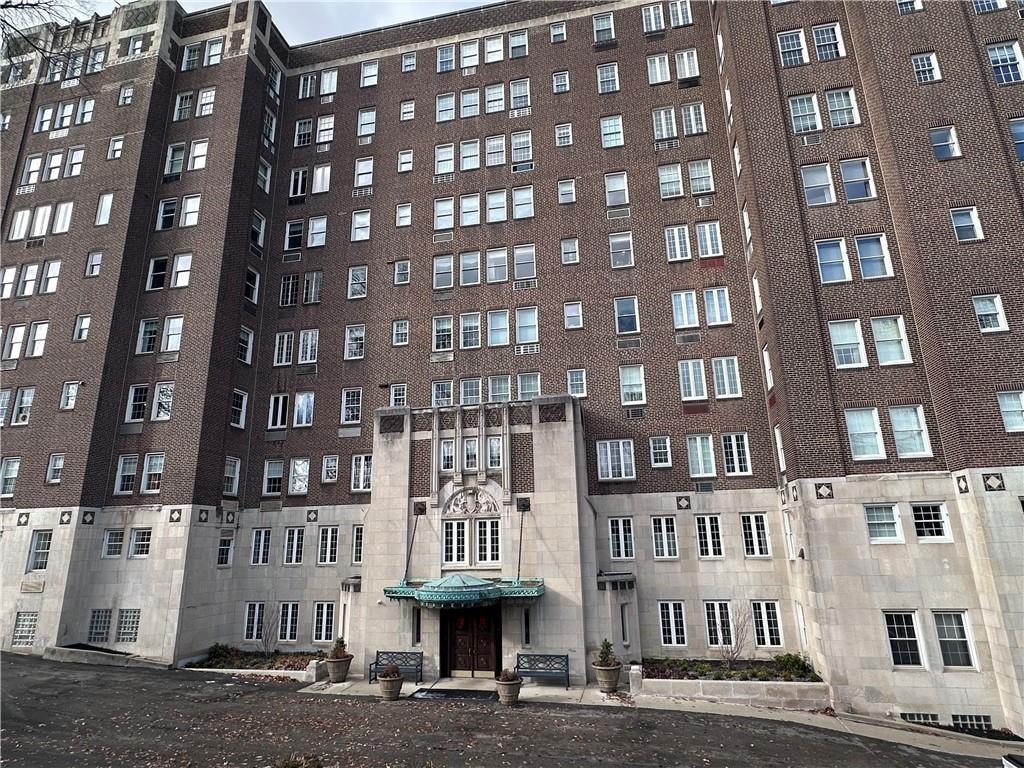 Exterior of 5023 Frew Street 1G, Pittsburgh, PA 15213