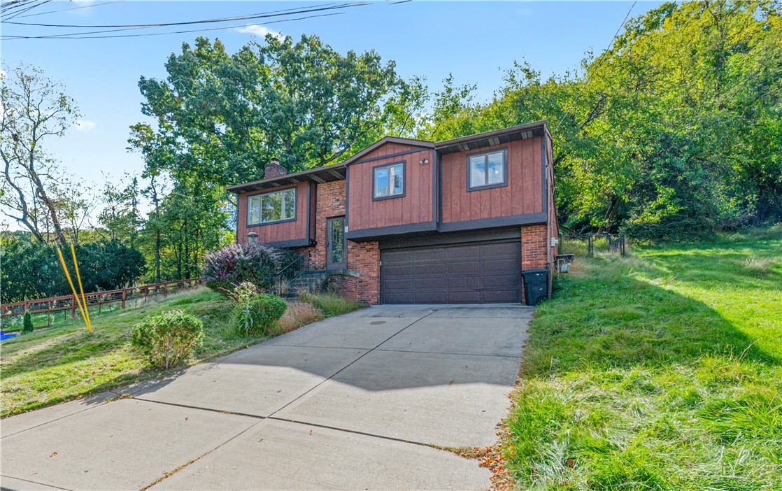 Exterior of 1 Fawcett Circle, Coraopolis, PA 15108