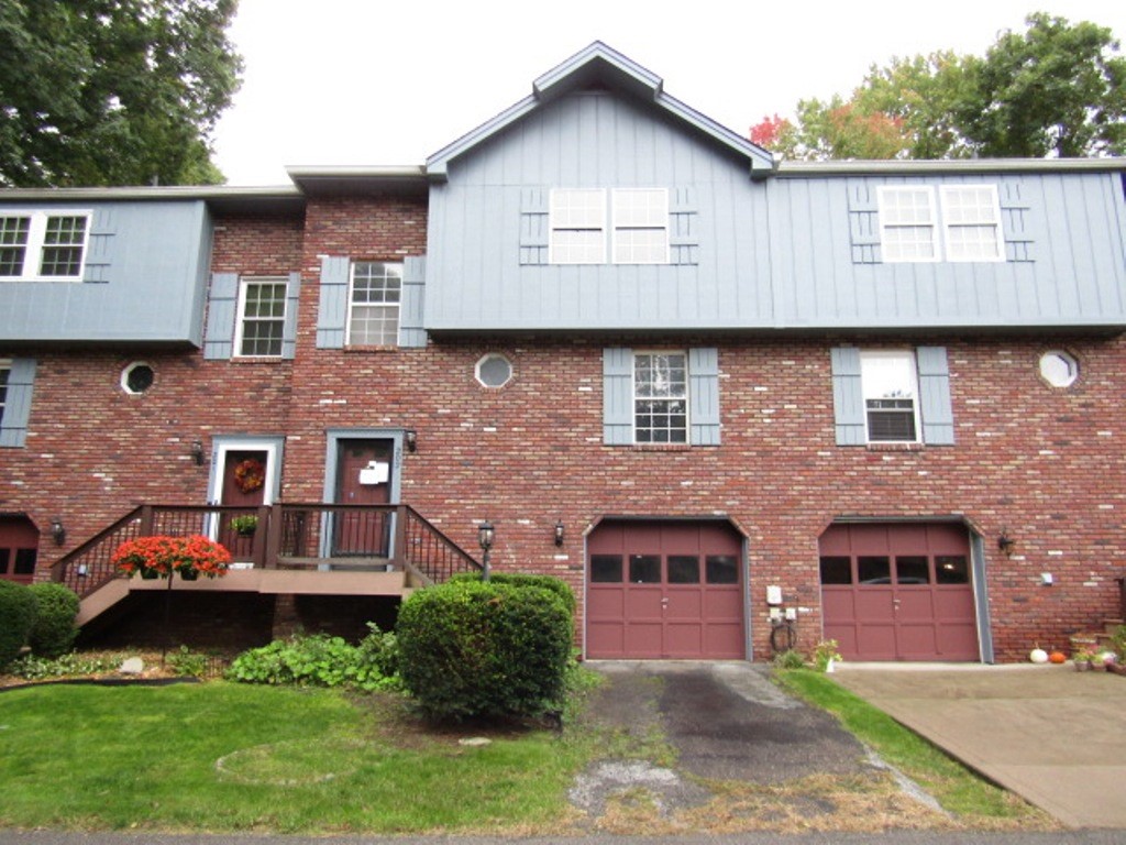 Exterior of 202 Timberglen Dr, Imperial, PA 15126
