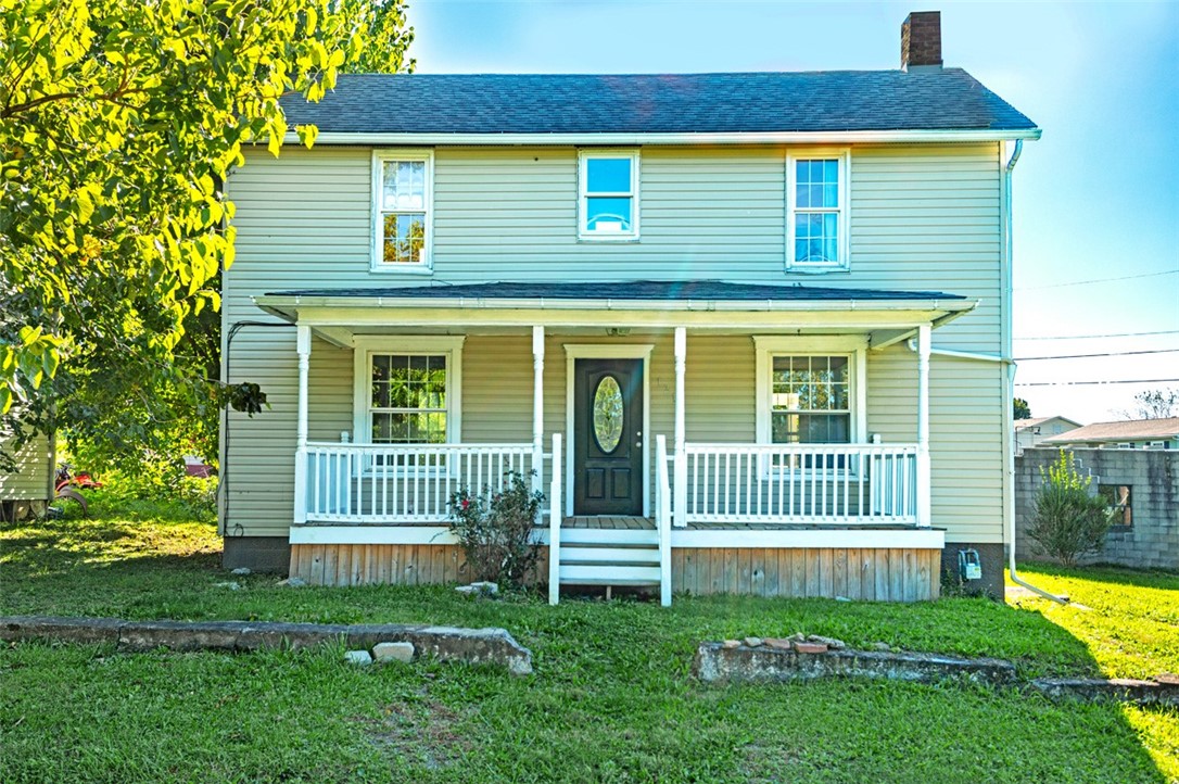 Exterior of 1211 Lawn Ave, Connellsville, PA 15425