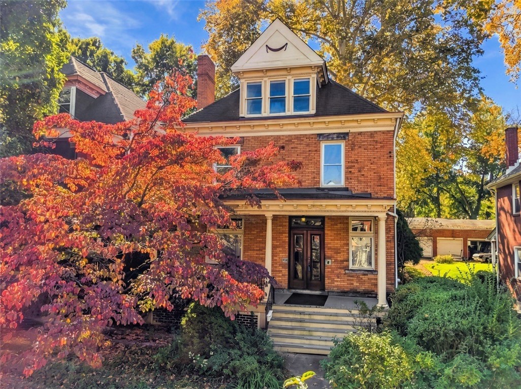 Exterior of 6842 Thomas Blvd, Pittsburgh, PA 15208