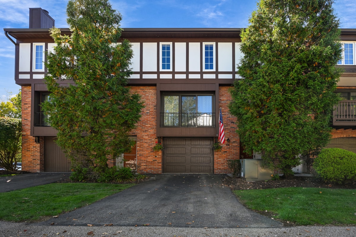 Exterior of 236 Woodbridge DRIVE, Pittsburgh, PA 15237