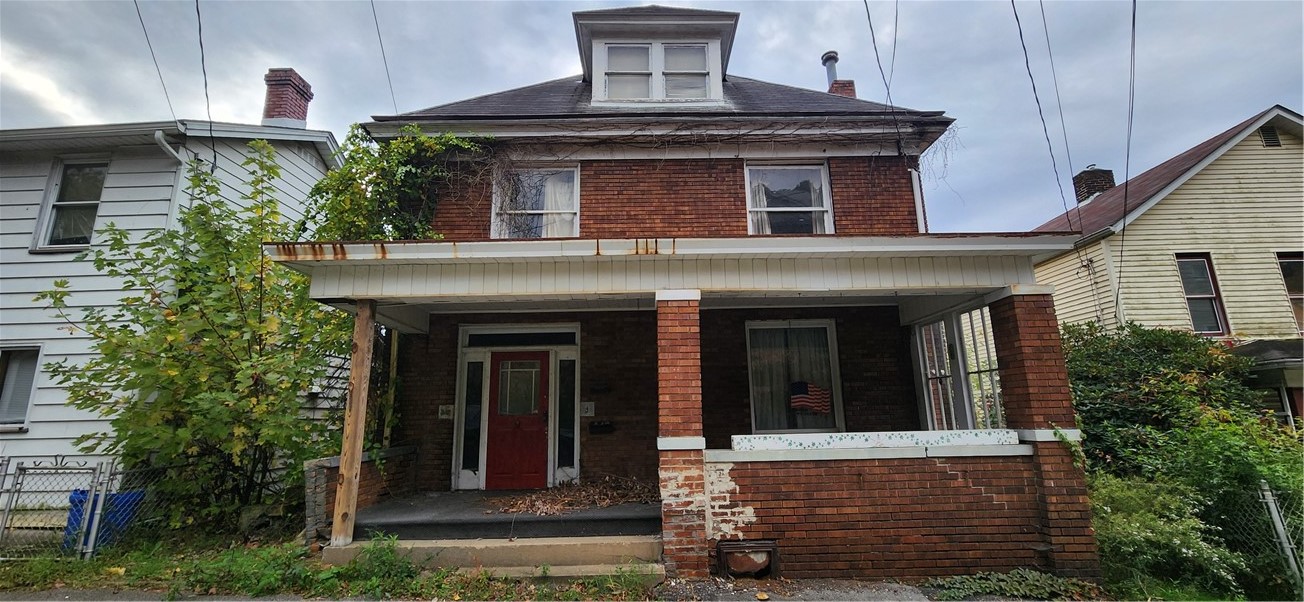 Exterior of 542 Franklin St, Freeport, PA 16229
