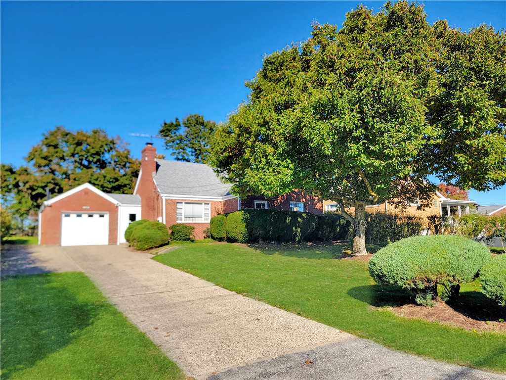 Exterior of 1325 Silver Ln, Coraopolis, PA 15108
