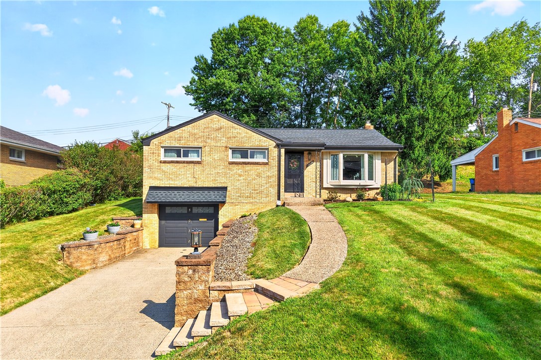 Exterior of 5032 Azalea Dr, Pittsburgh, PA 15236