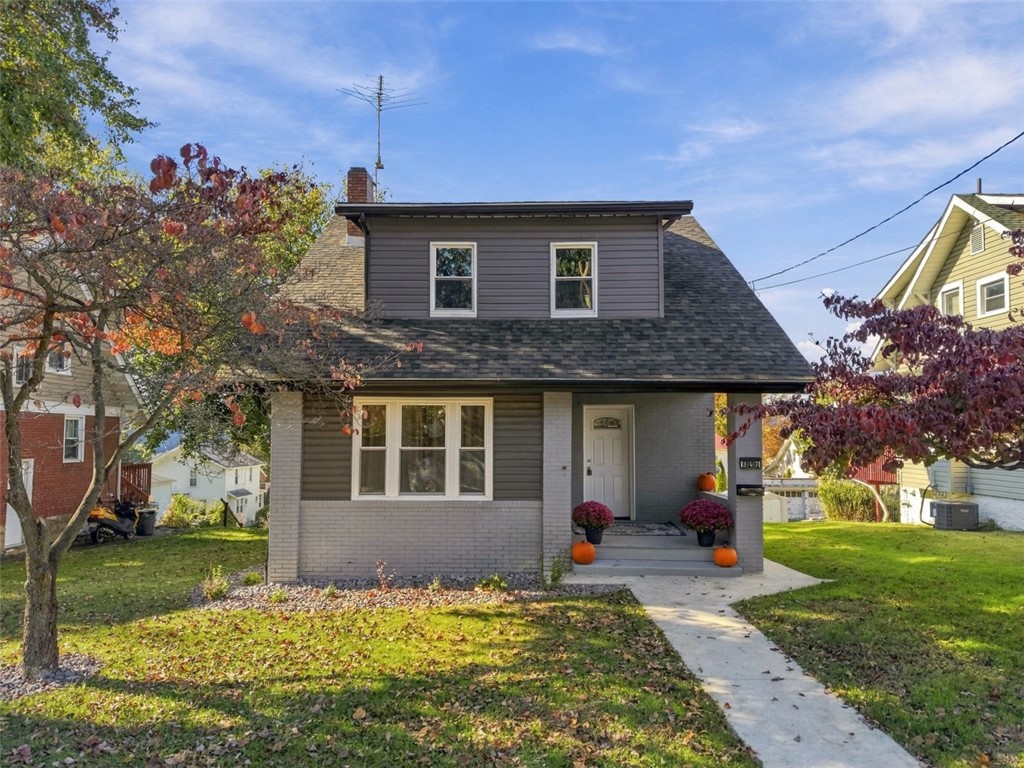 Exterior of 347 Pershing Dr, New Kensington, PA 15068
