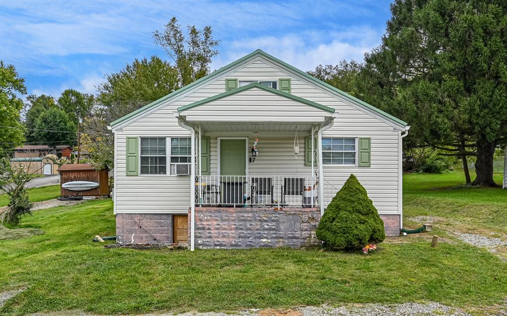 Exterior of 7 Leyda AVENUE, Charleroi, PA 15022