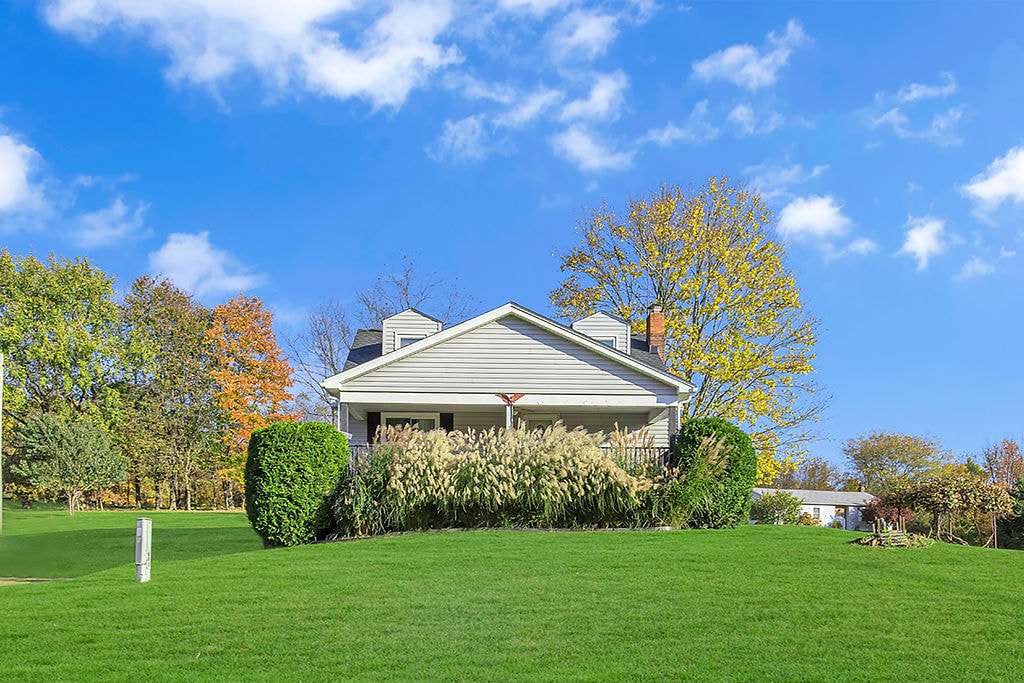 Exterior of 551 Old Blackhawk Road, Beaver Falls, PA 15010