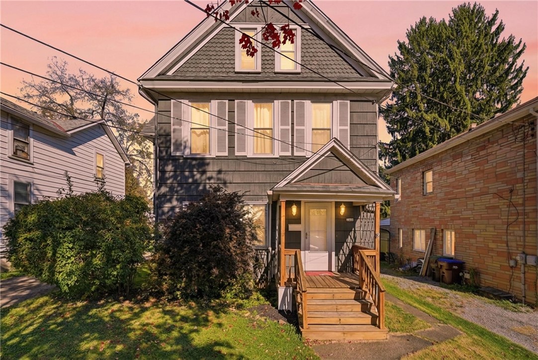 Exterior of 1432 Chestnut St., Franklin, PA 16323