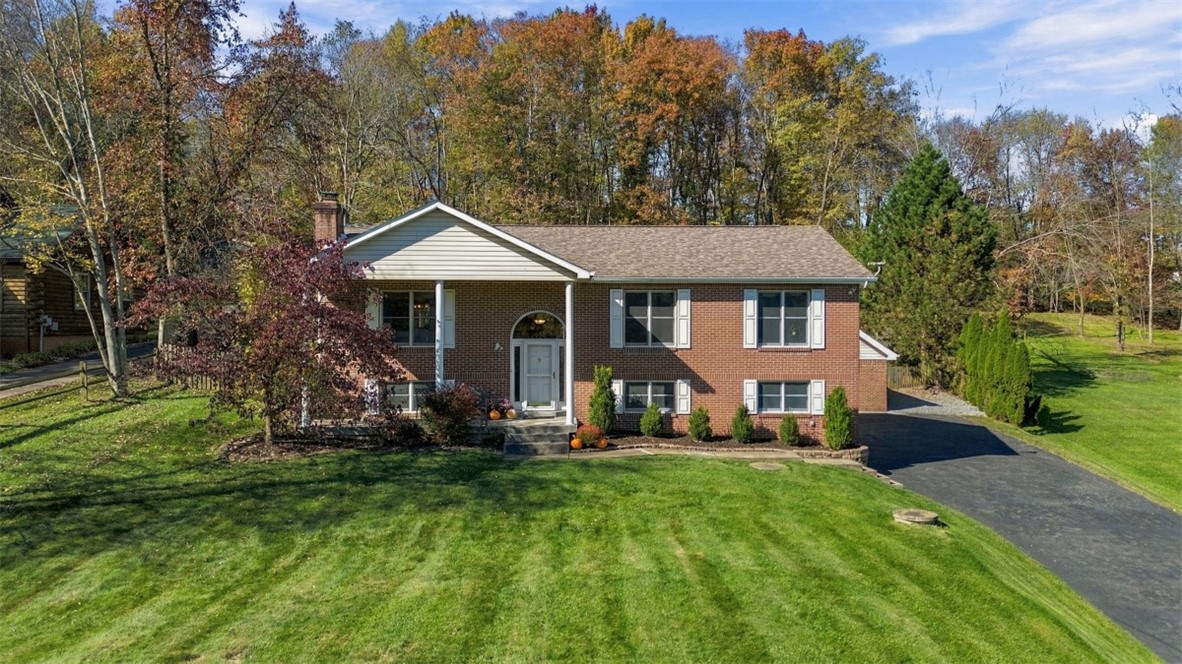 Exterior of 480 Hemlock Rd, Trafford, PA 15085